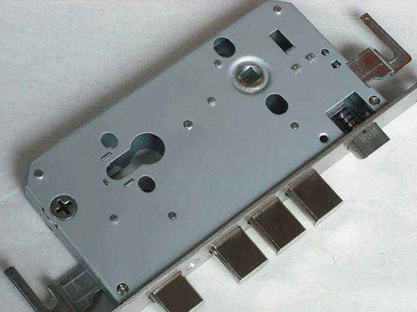 成都24小时上门开锁公司