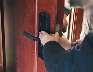 成都24小时上门开锁公司